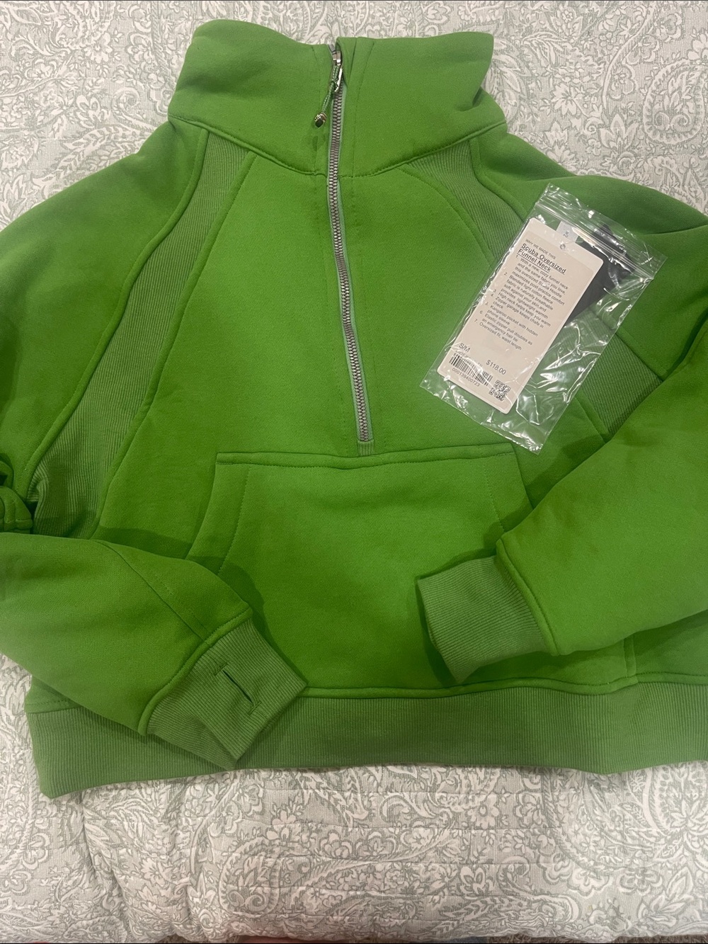 lululemon athletica NEW Green Half-Zip Crewneck Pullover. S/M-Nwt(not attached)